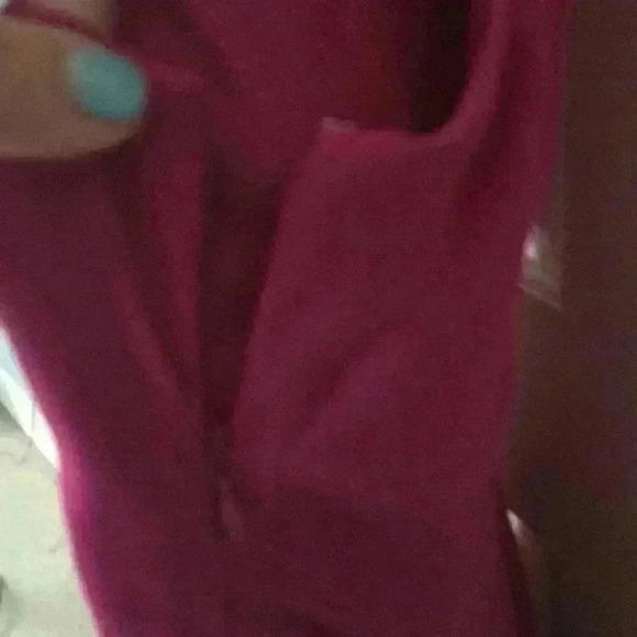 Express Fuchsia Keyhole neck dress - Picture 4 of 4